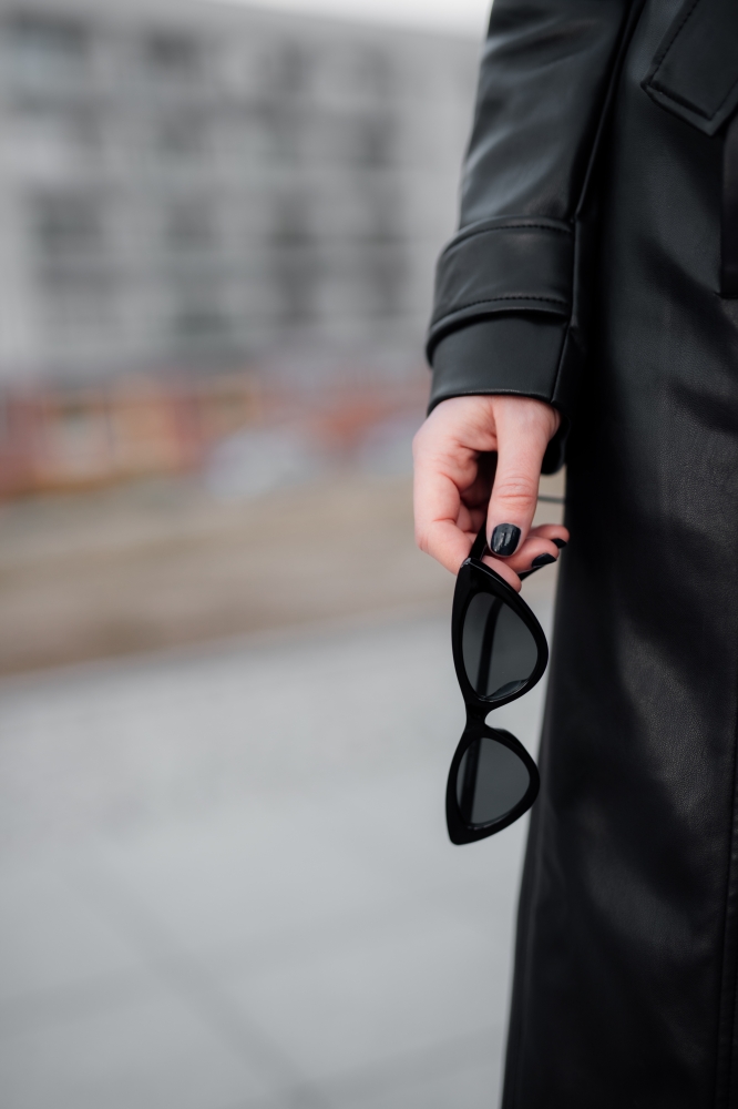 Miejska_sesja_Julii_na_dworcu_fabrycznym