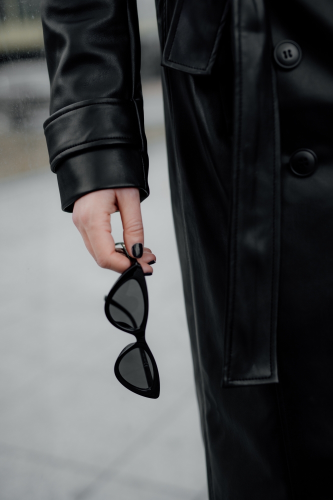 Miejska_sesja_Julii_na_dworcu_fabrycznym