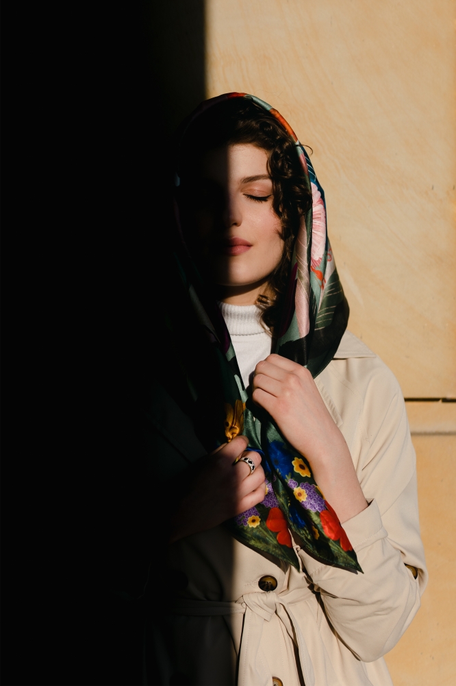 sesja_Sary_z_bukietem