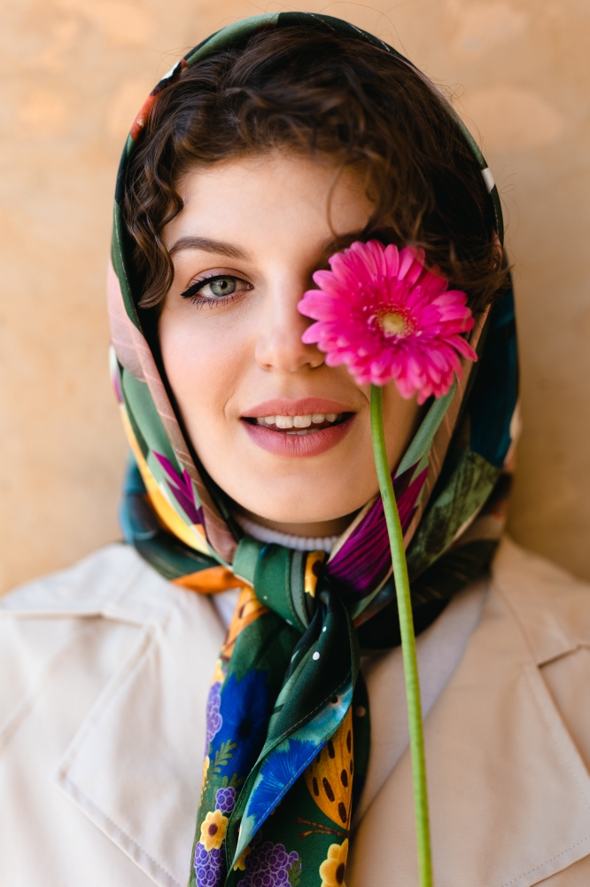 sesja_Sary_z_bukietem