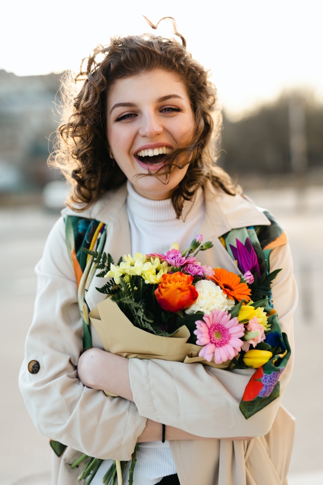 sesja_Sary_z_bukietem