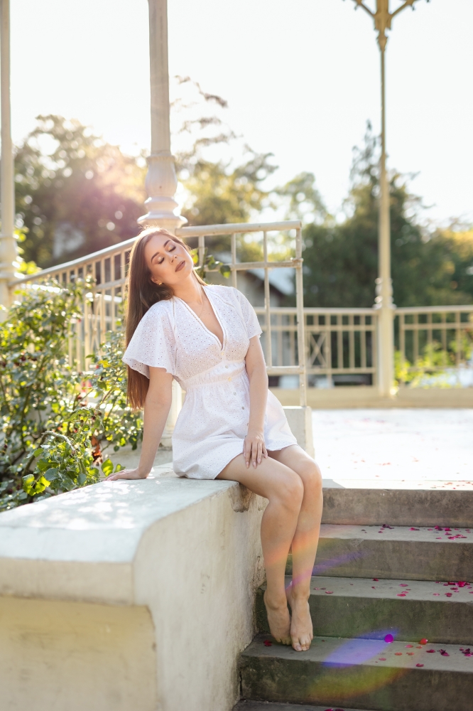 sesja kobieca w łódzkim parku