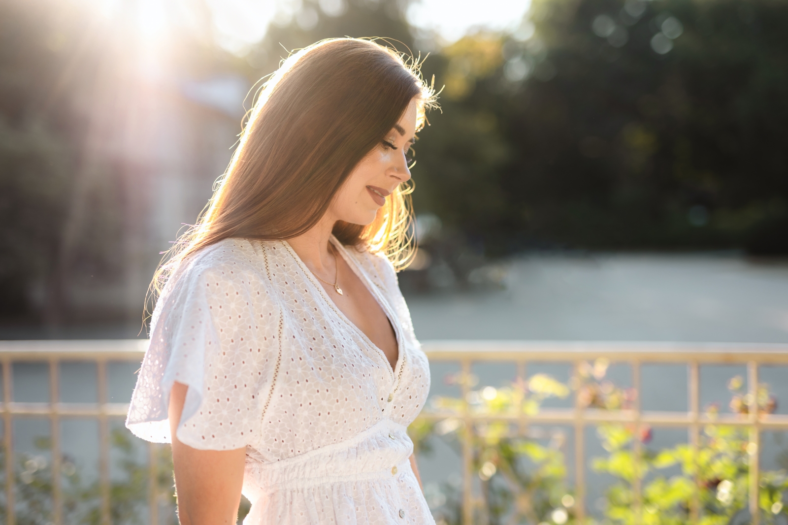 sesja kobieca w łódzkim parku